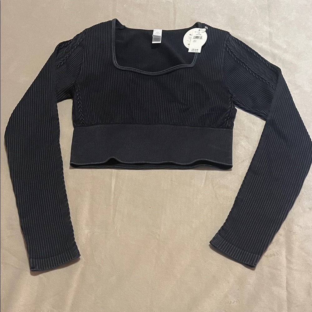 Aerie Offline Black Ribbed Long Sleeve workout Crop Top